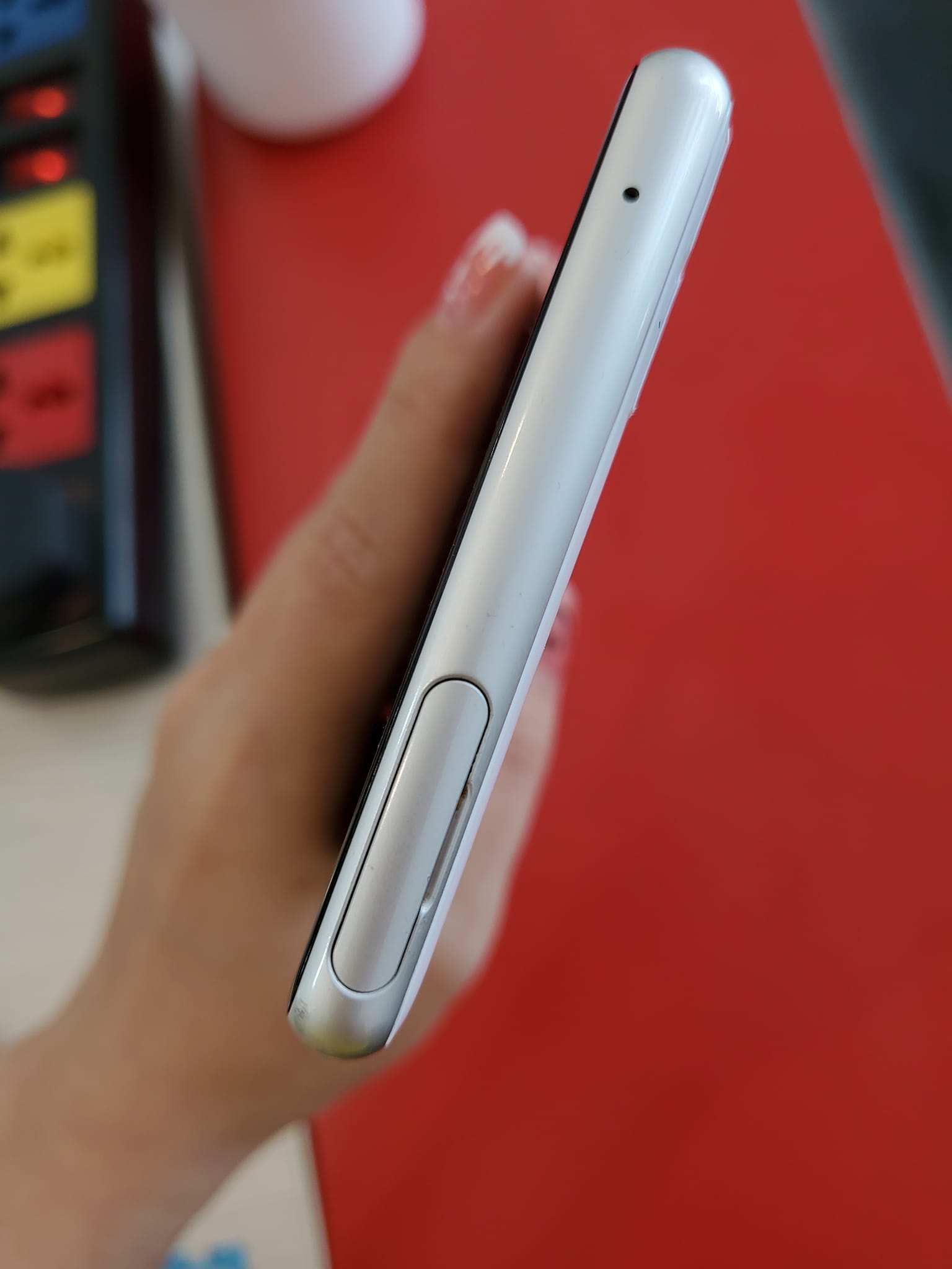 Điện thoại cũ Sony XPERIA 1