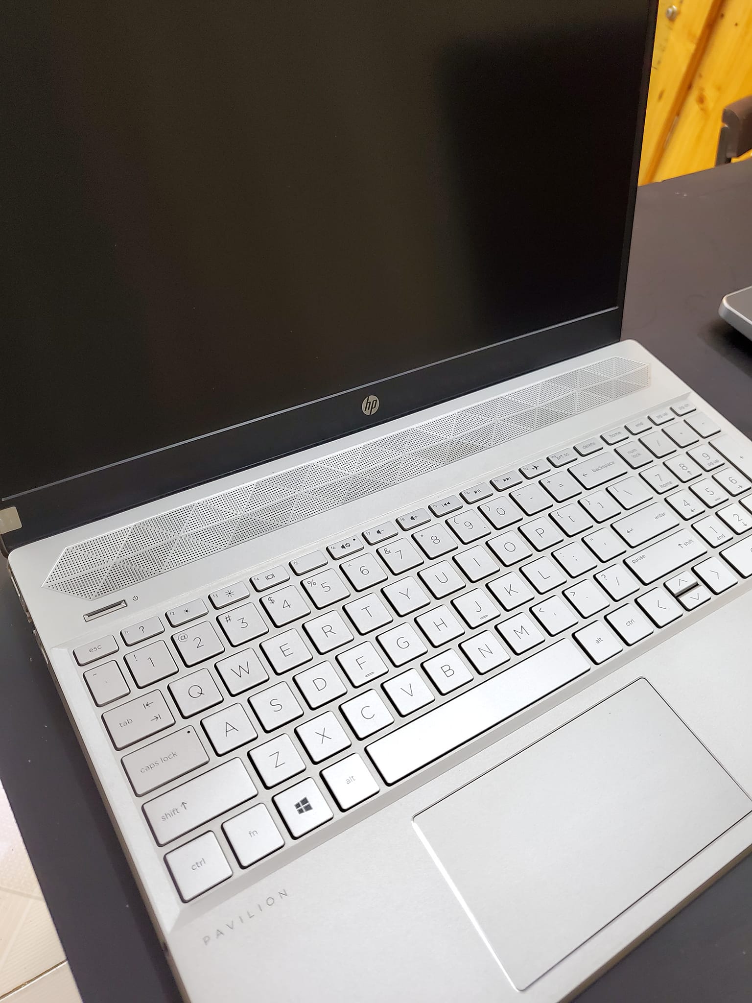 Laptop cũ HP Pavilion 15-CS3xxx