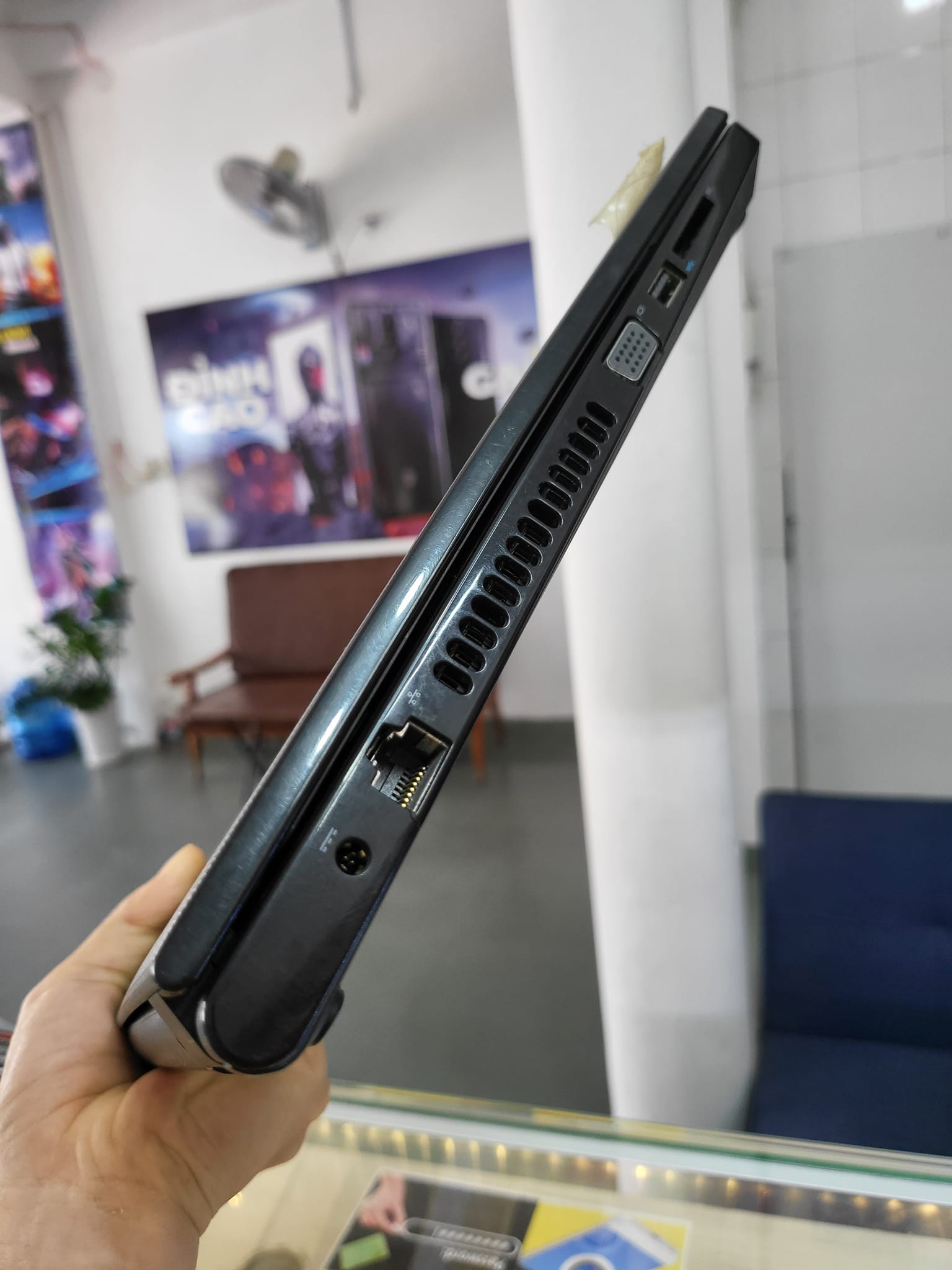 Laptop cũ Dell Vostro 3559