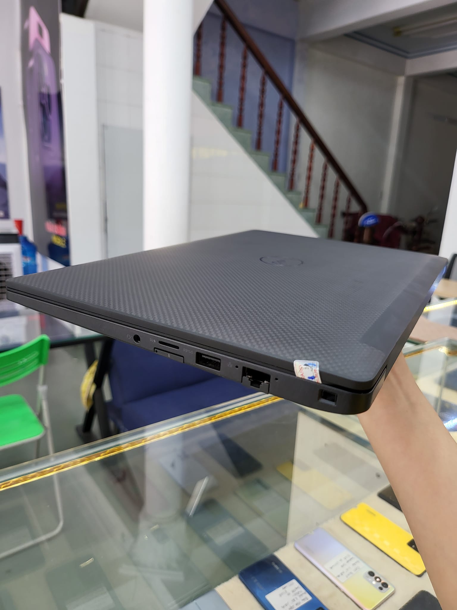 Laptop cũ Dell Latitude 7490