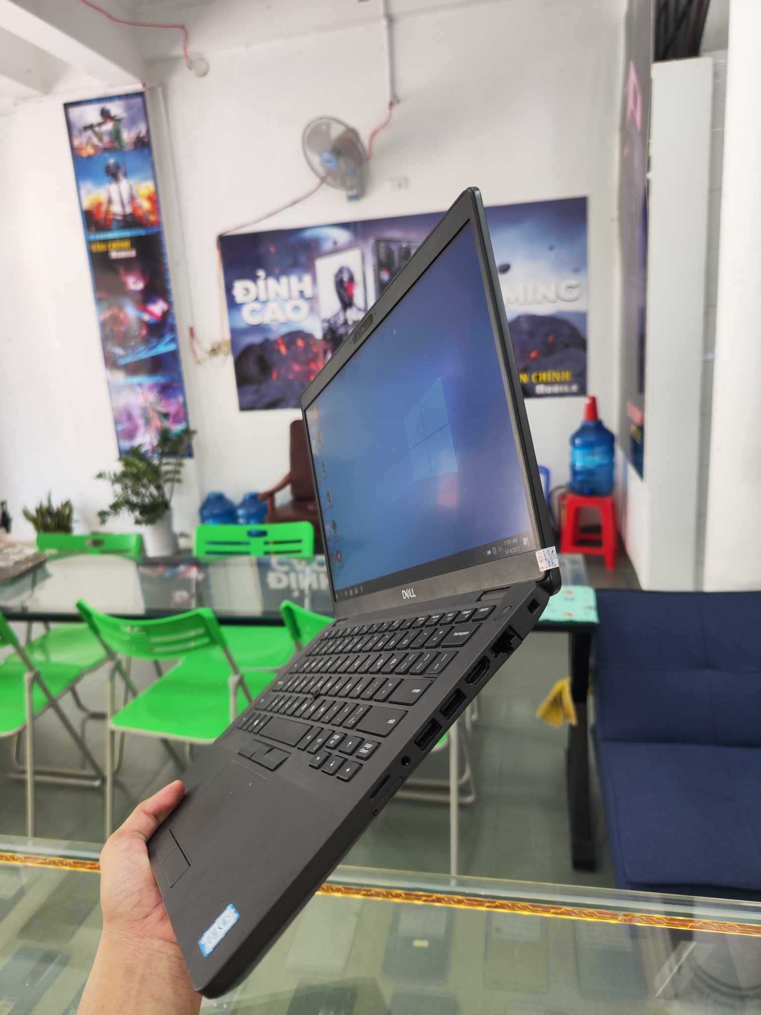 Laptop cũ Dell Latitude 5400