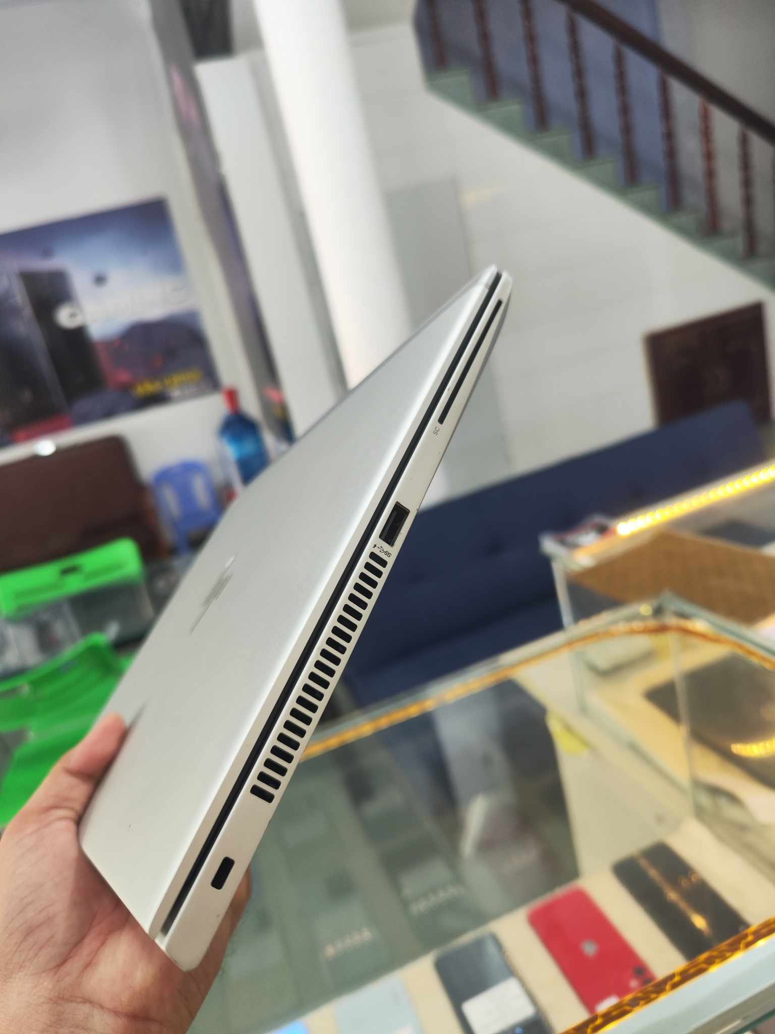Laptop cũ HP Elitebook 830 G5