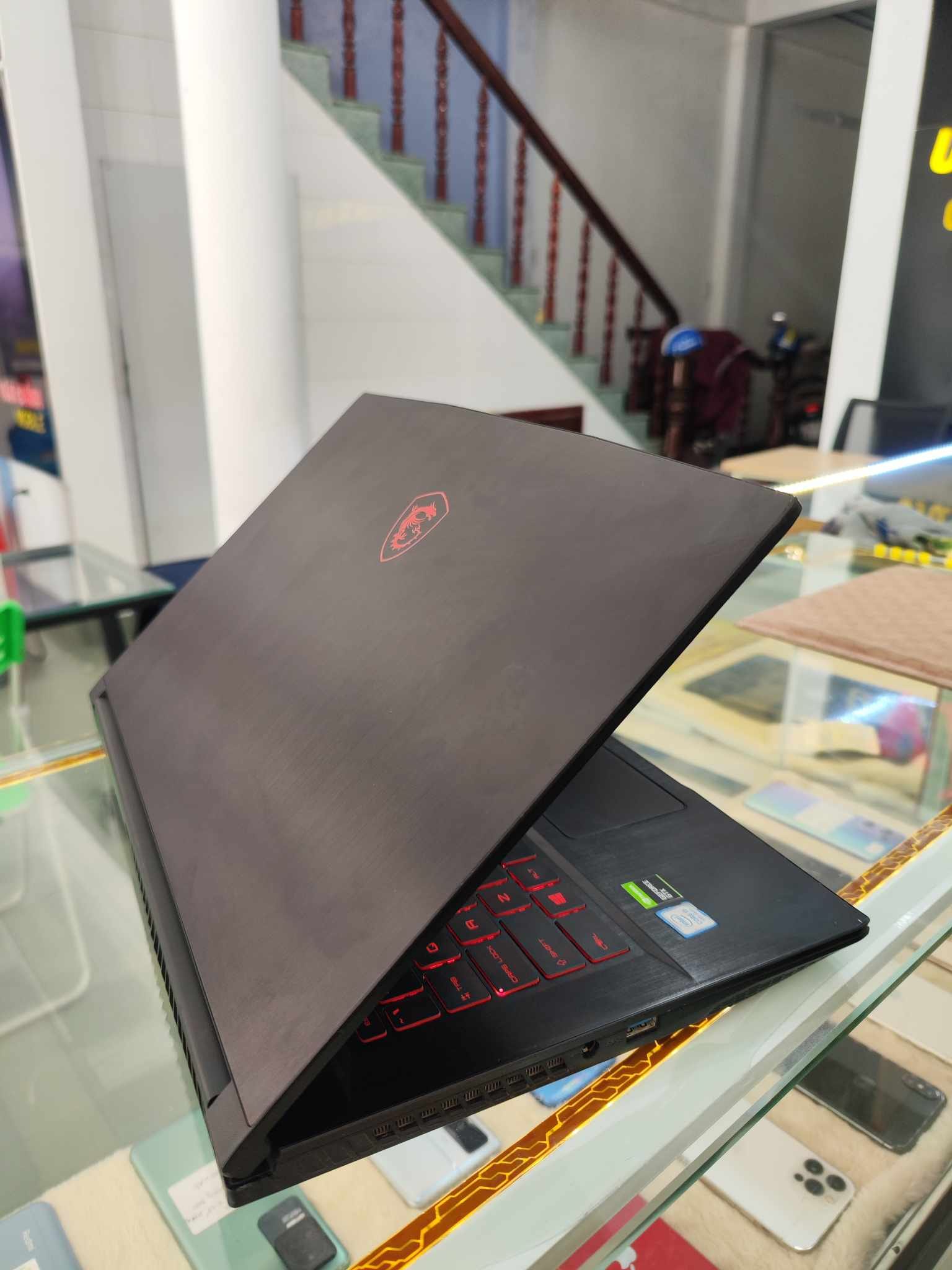 Laptop cũ MSI GF63 THIN 9SCXR 075VN