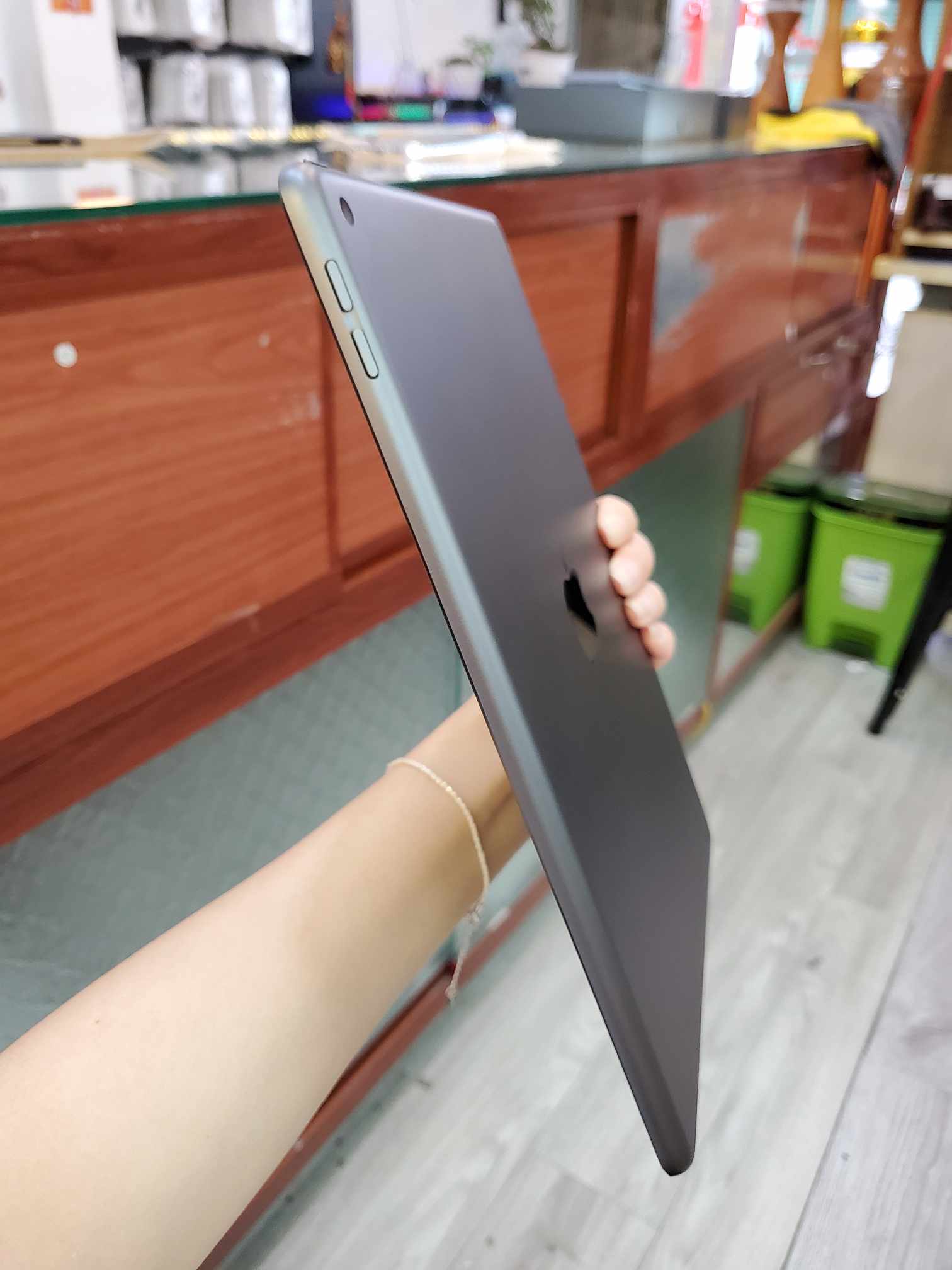 Máy tính bảng cũ iPad Gen 9