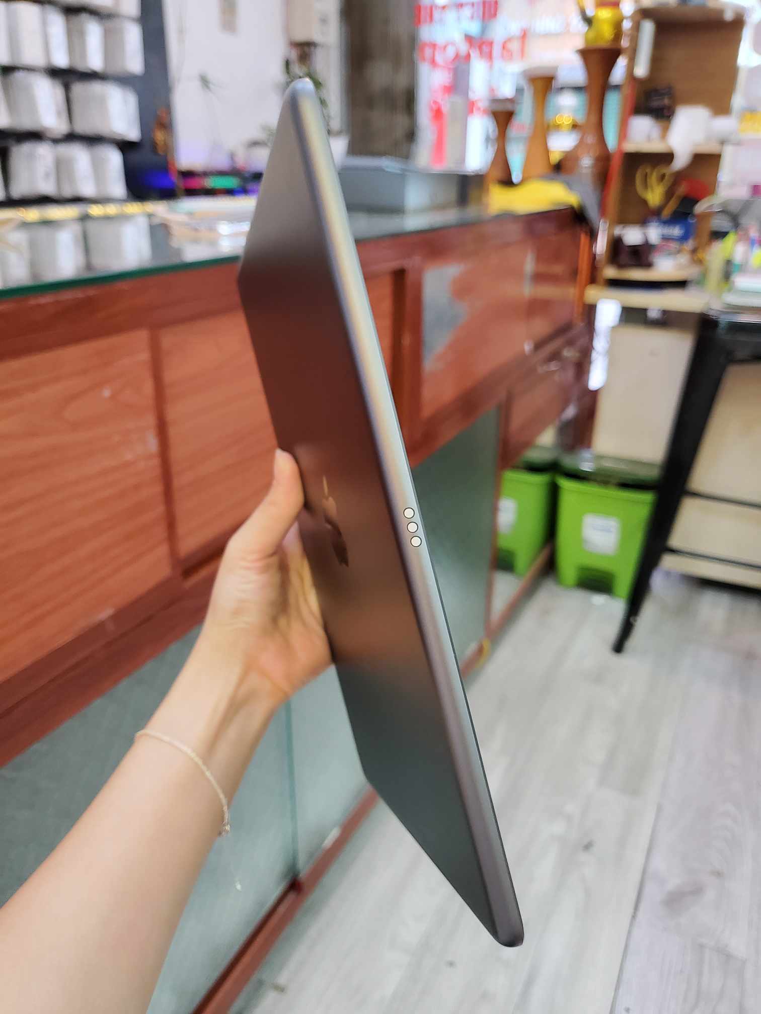 Máy tính bảng cũ iPad Gen 9