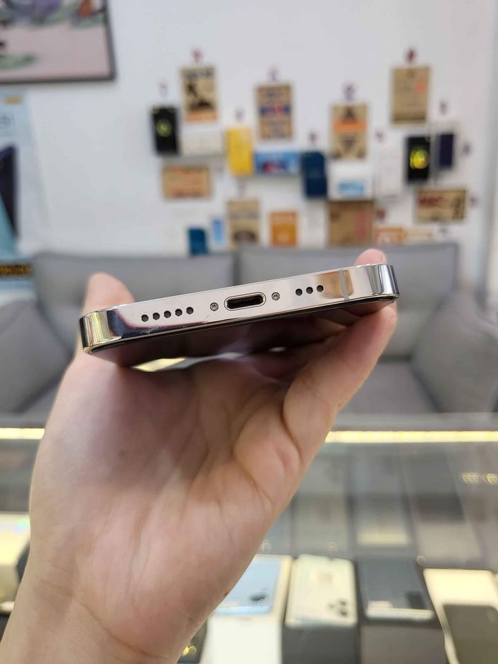 Điện thoại cũ iPhone 12  Pro