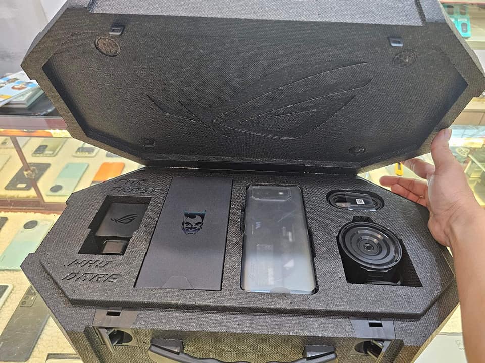 Điện thoại cũ Rogphone 6 Batman Edition