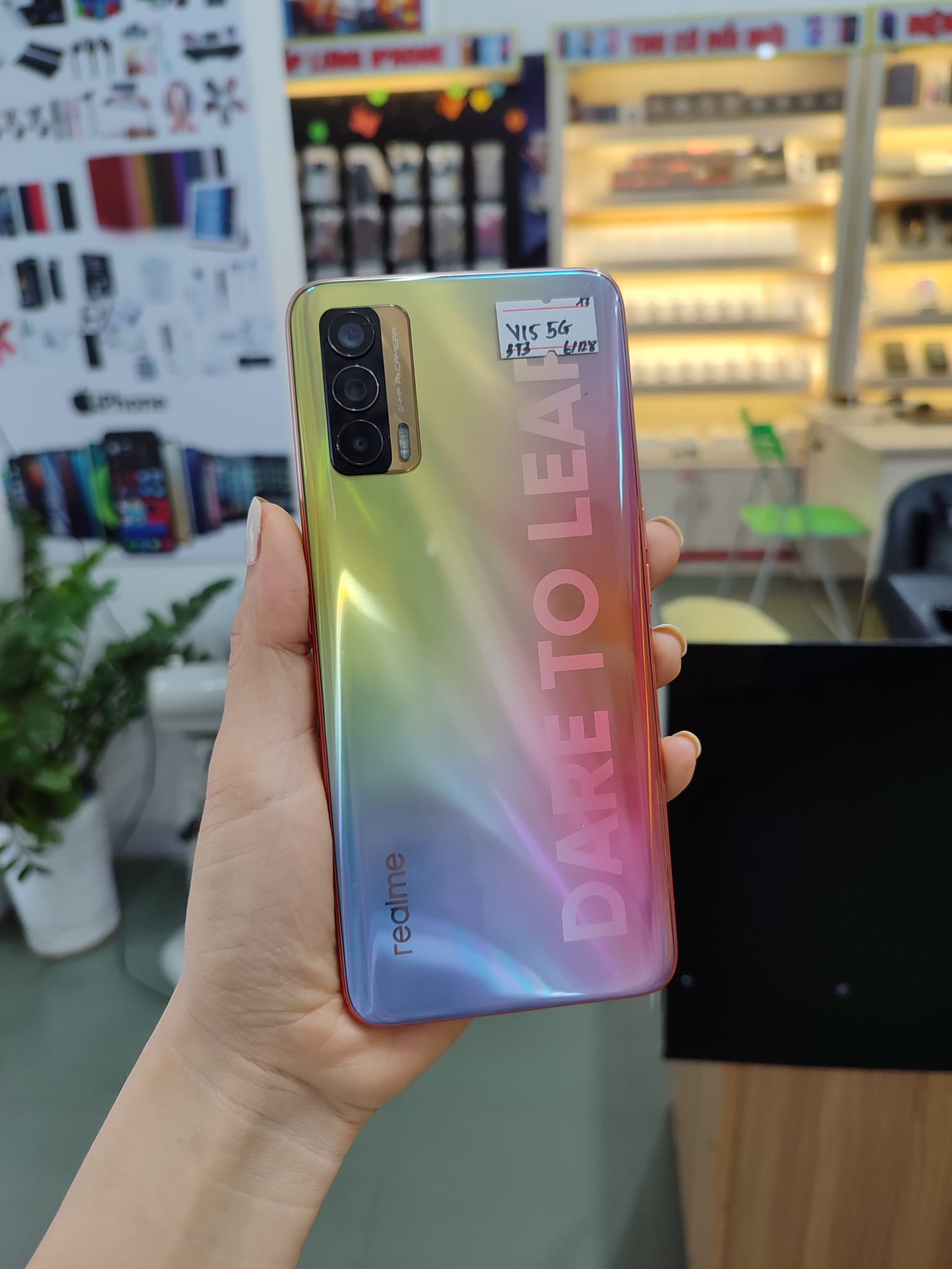 Điện thoại cũ Realme V15 5G