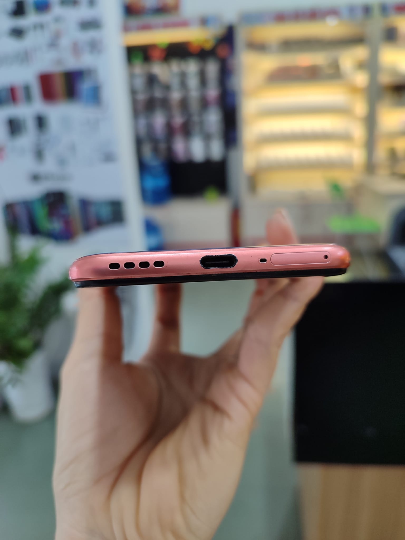 Điện thoại cũ Realme V15 5G
