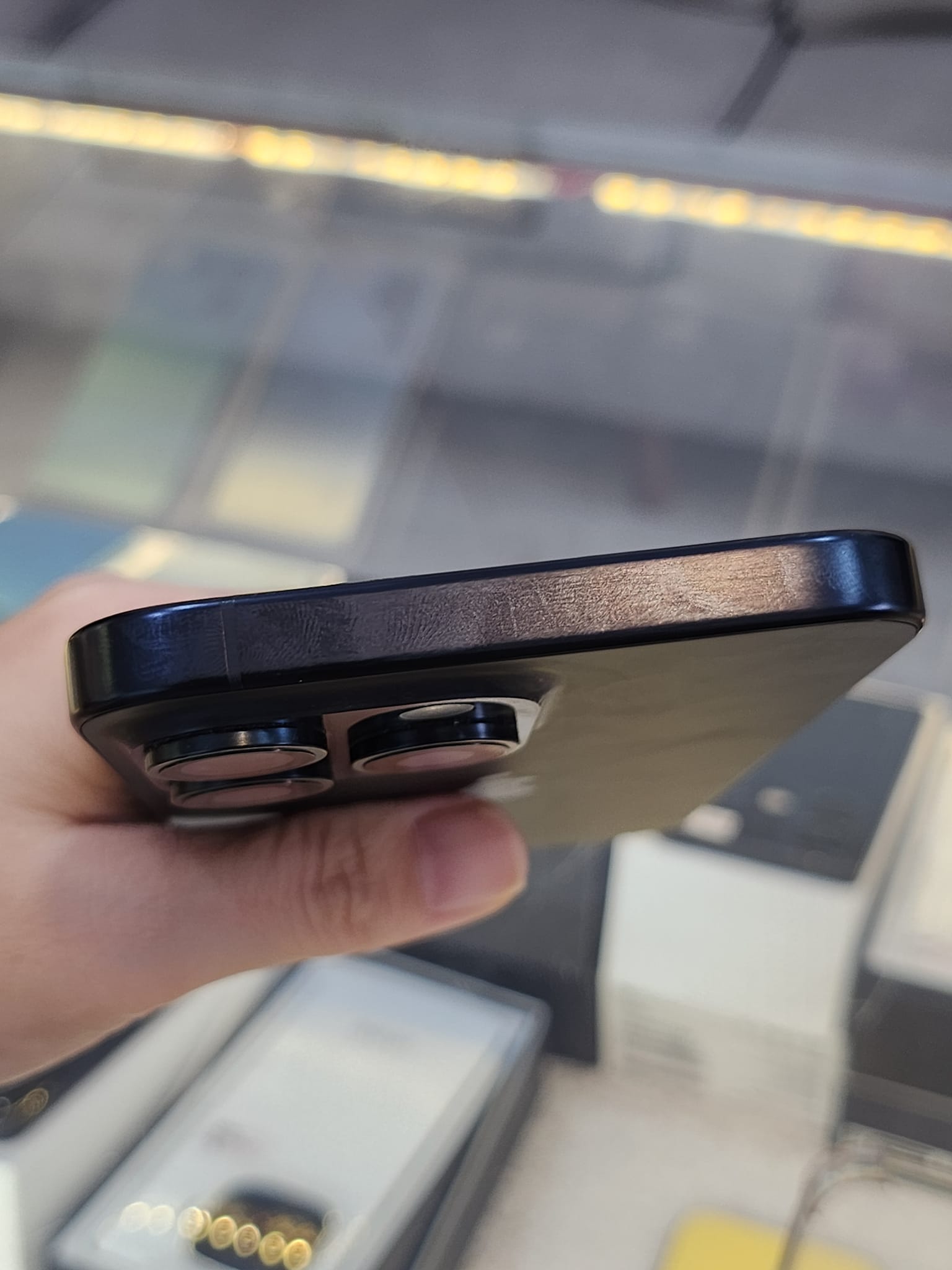 Điện thoại cũ iPhone 15 Promax