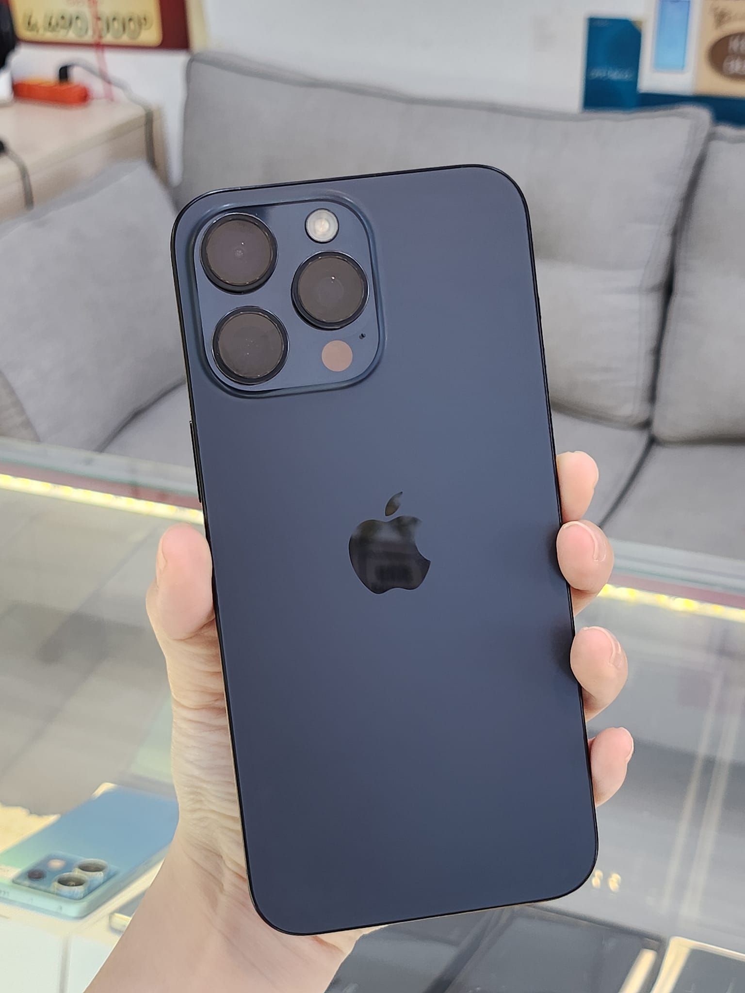 Điện thoại cũ iPhone 15 Promax
