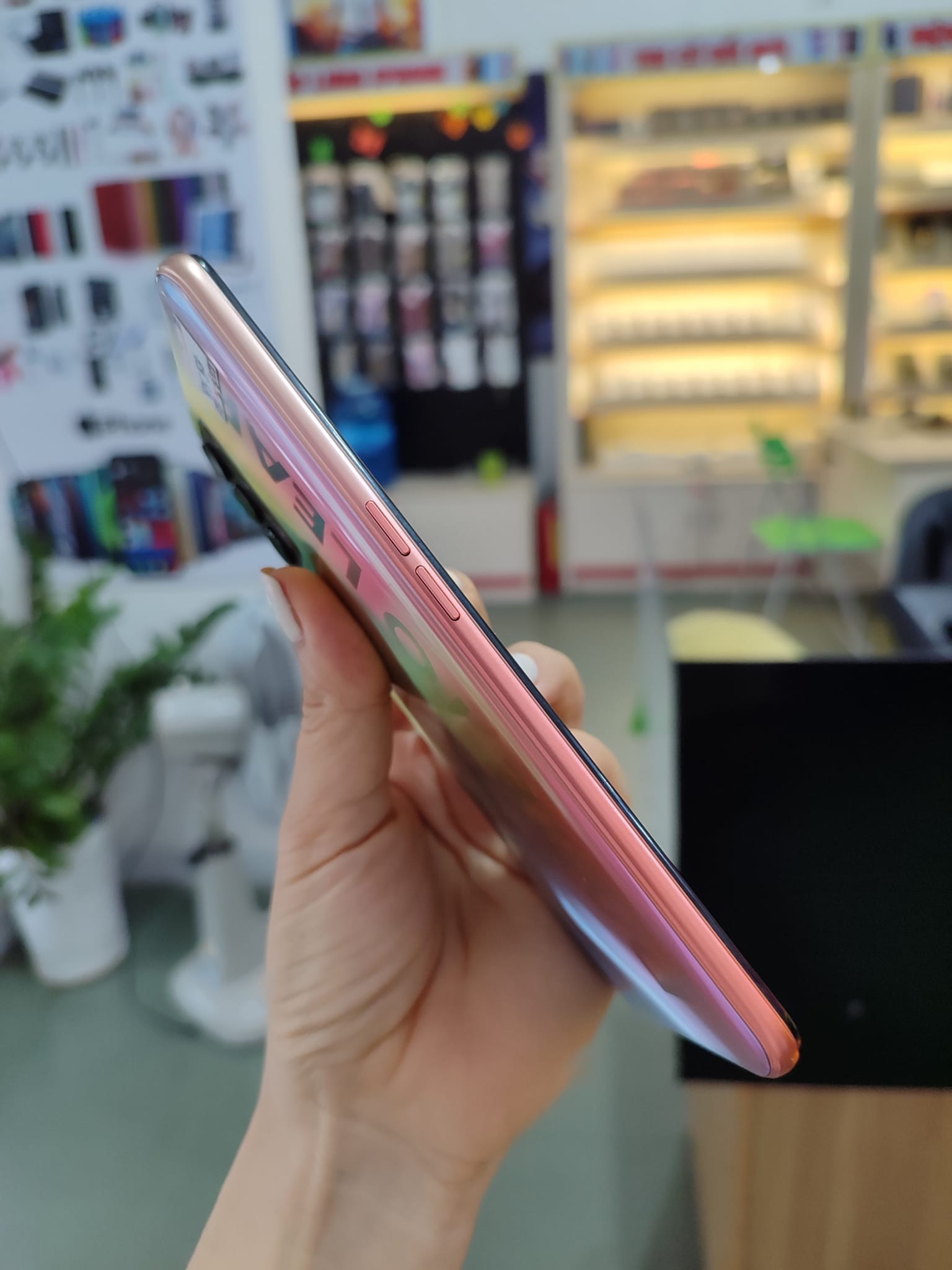 Điện thoại cũ Realme V15 5G