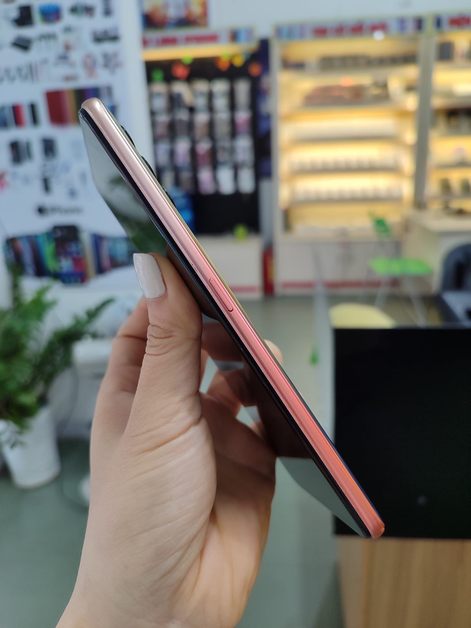 Điện thoại cũ Realme V15 5G