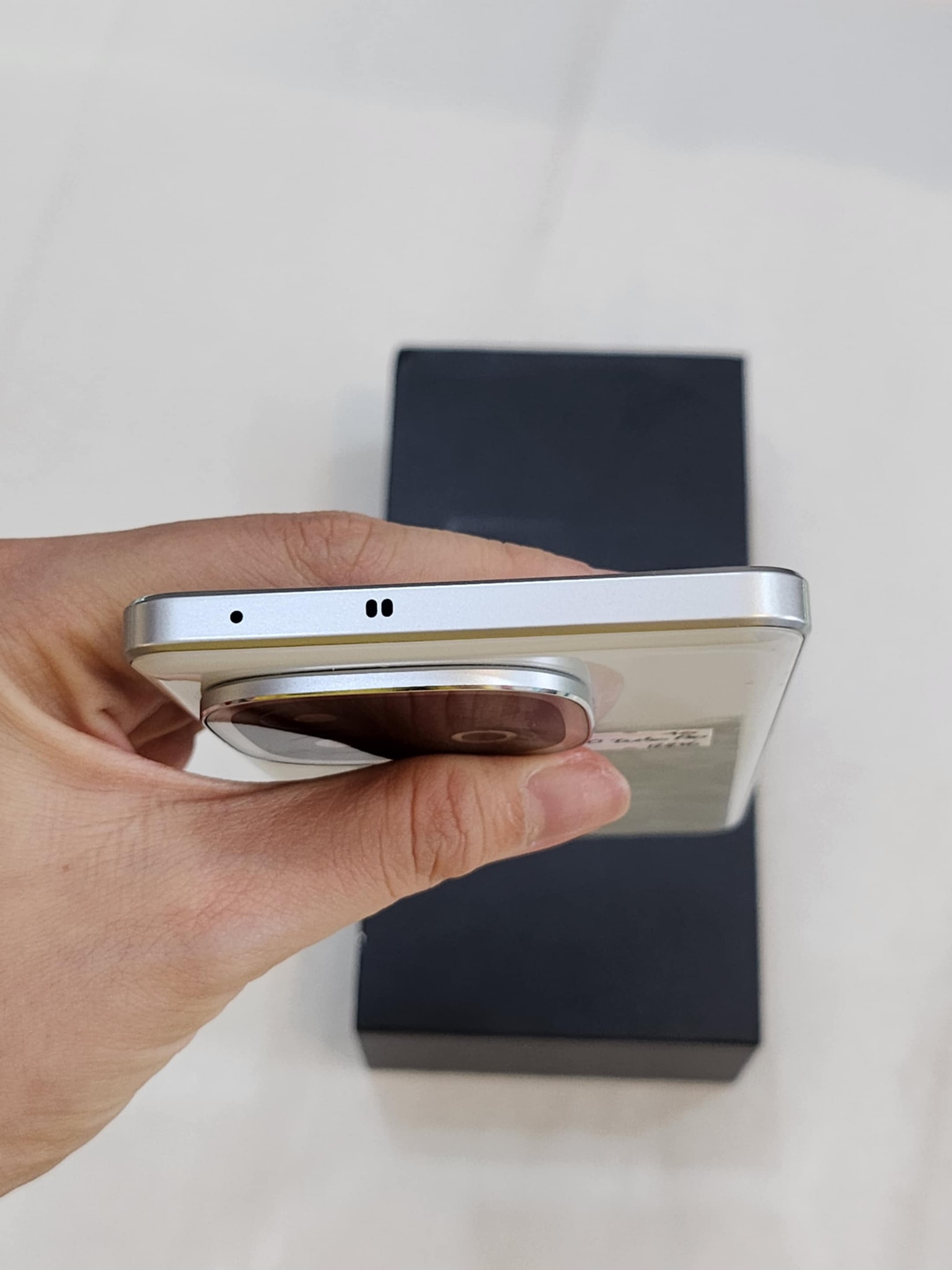 Điện thoại cũ Vivo IQ00Z10 Turbo Pro NEW