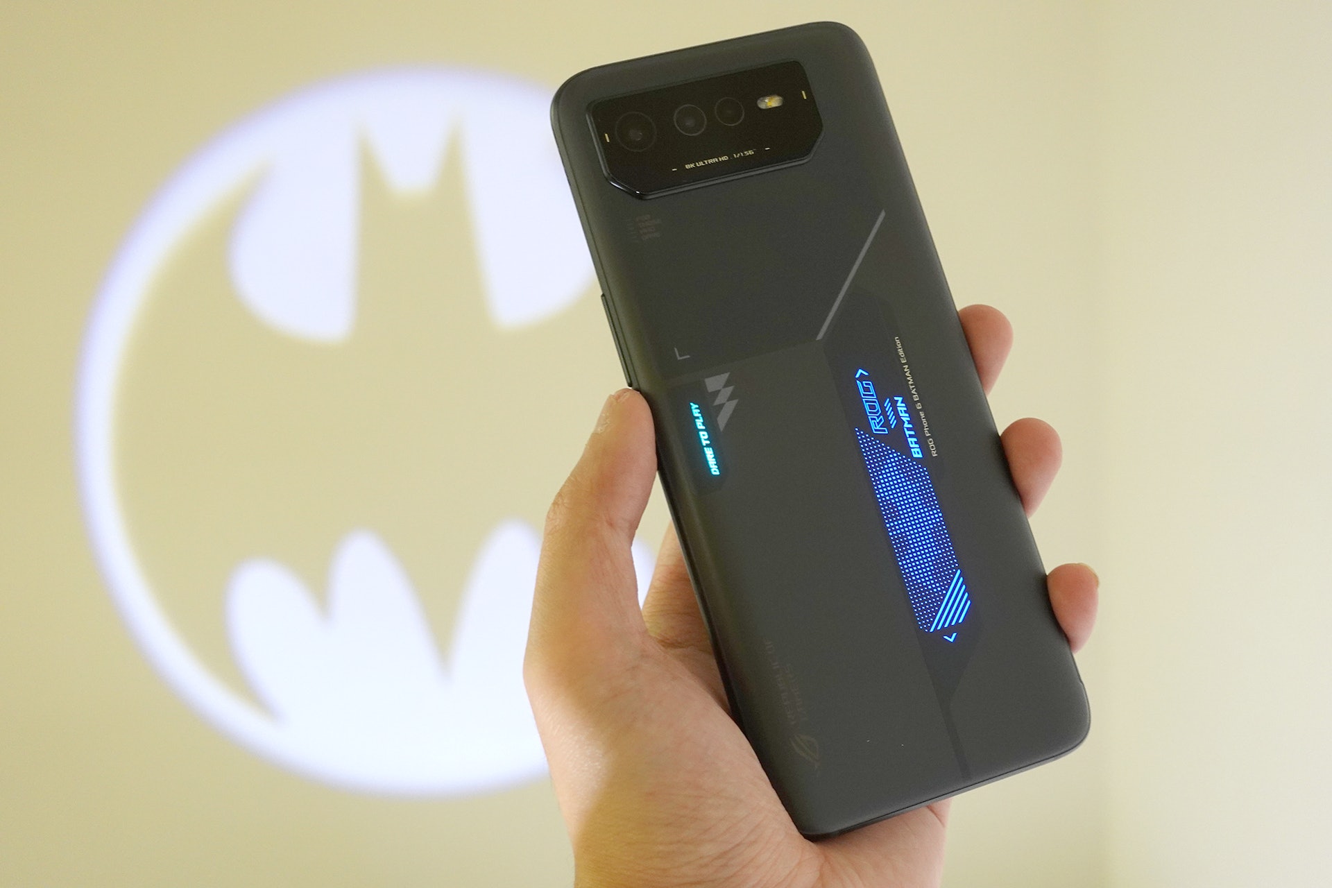 Điện thoại cũ Rogphone 6 Batman Edition